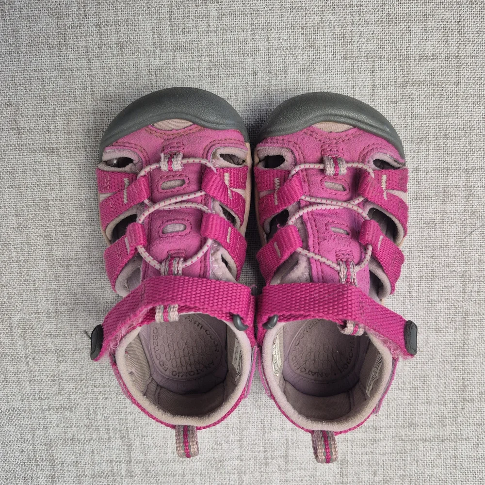 KEEN Seacamp II CNX Sandals Toddler Size 7 Very Berry Pink - Picture 10 of 10